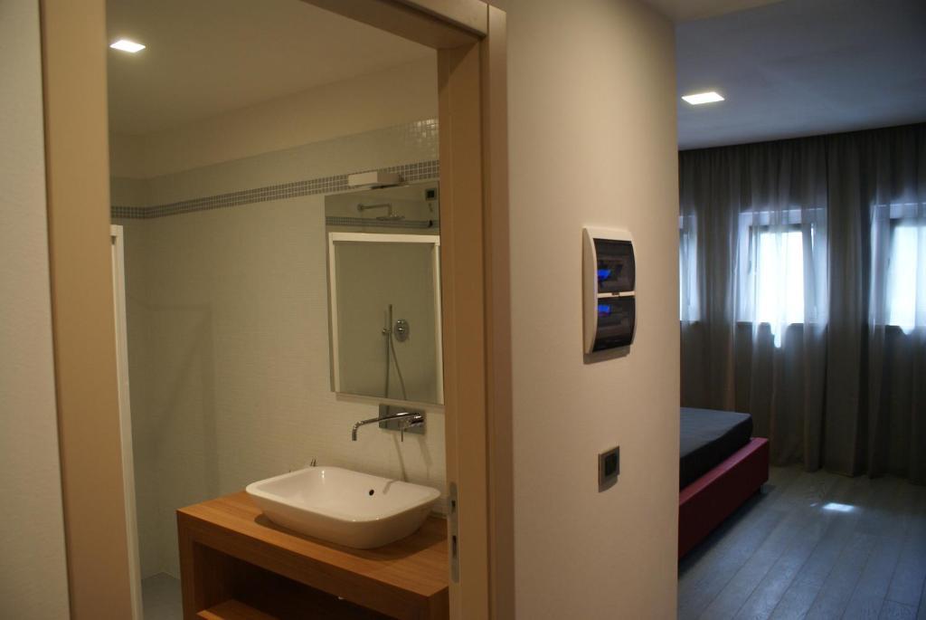 סוזארה Blue Hotel מראה חיצוני תמונה
