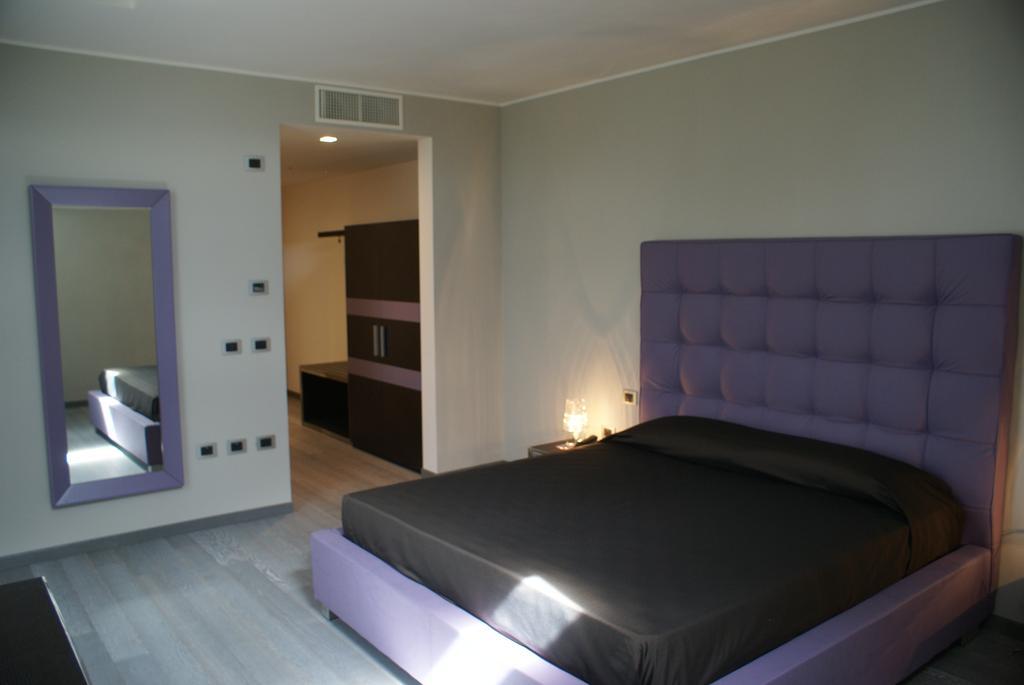 סוזארה Blue Hotel מראה חיצוני תמונה