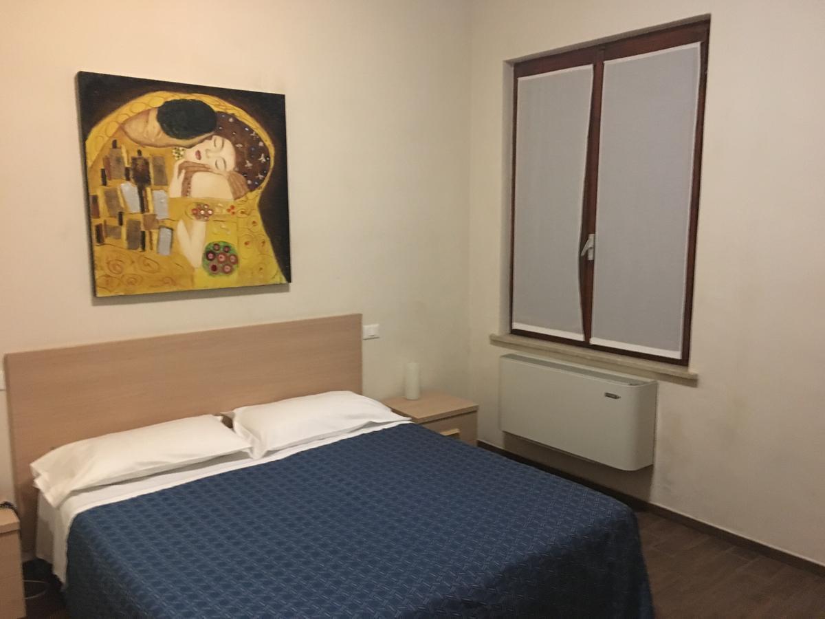 סוזארה Blue Hotel מראה חיצוני תמונה