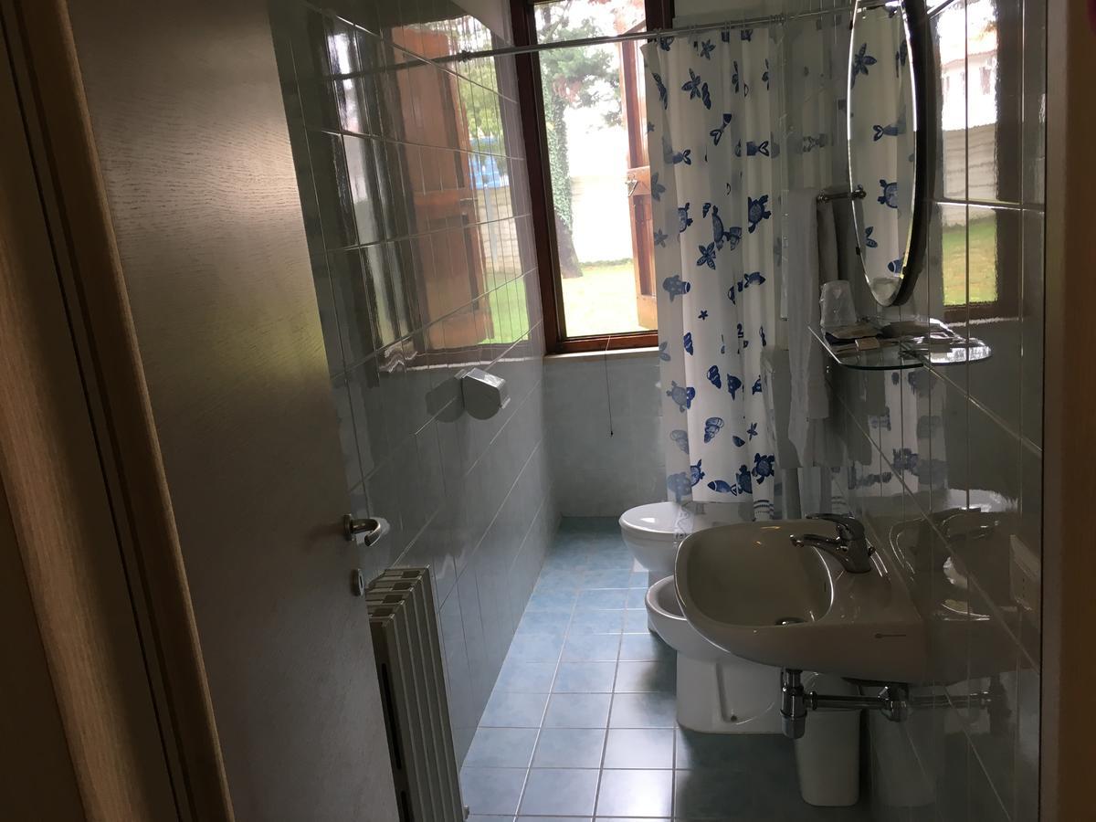 סוזארה Blue Hotel מראה חיצוני תמונה