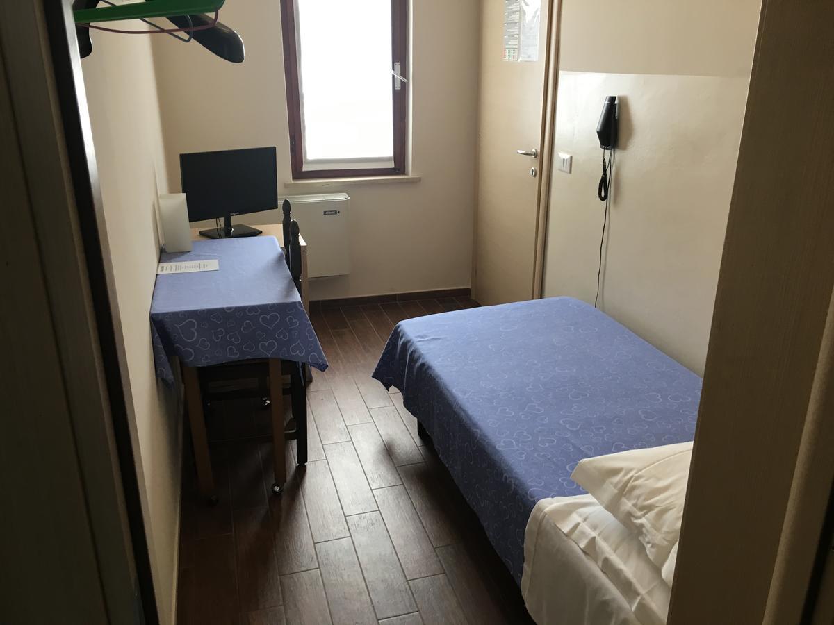 סוזארה Blue Hotel מראה חיצוני תמונה