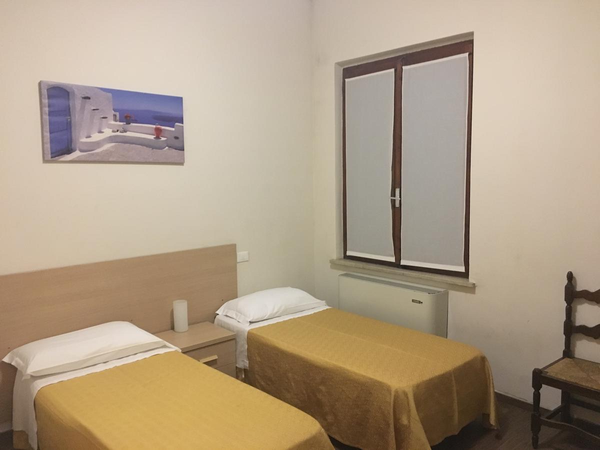 סוזארה Blue Hotel מראה חיצוני תמונה