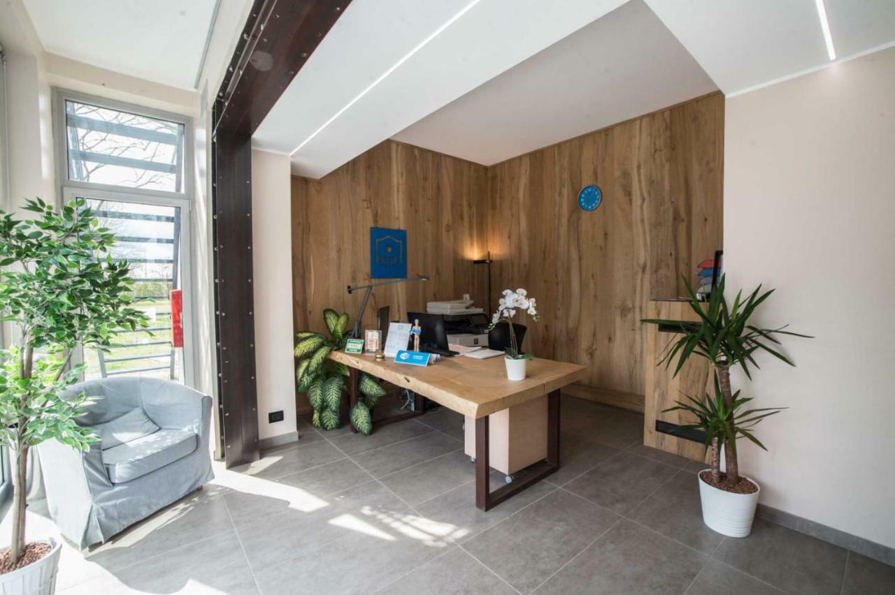 סוזארה Blue Hotel מראה חיצוני תמונה